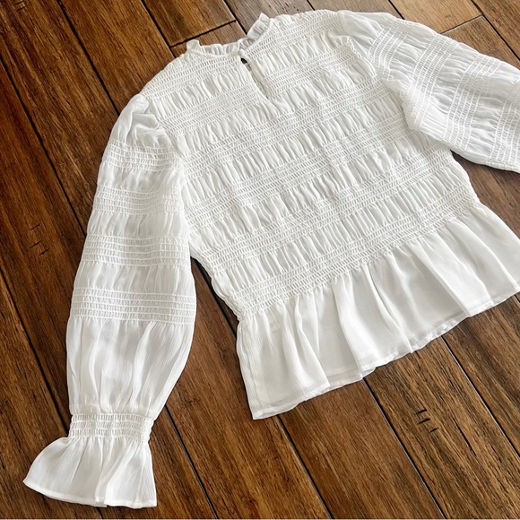 Express White Smocked Blouse Top Peplum Hem Large Chic Romantic Feminine Office - Picture 13 of 16
